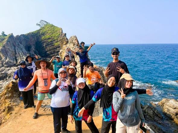 Merdeka hike at Bukit Singa
